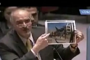 Bachar Jaafari montrant les nouvelles armes livrées aux terroristes d’Alep ( 26 oct 2016)