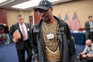 USA/ discriminations : Un fils de Mohamed Ali, recrue des opposants au décret migratoire Trump