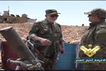 L'entraineur national Ghassane Sarkis fait partie de ceux qui ont fait une tournée dans le jurd de Aarsale, après la bataille.