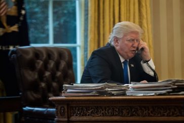 trump_telephone