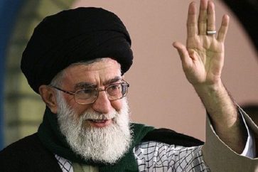 عملية جراحية ناجحة لقائد الثورة الاسلامية