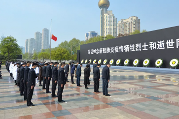 «Ils enterrent des Pokémons!»: un présentateur de BFM TV ironise sur l'hommage des Chinois à leurs morts