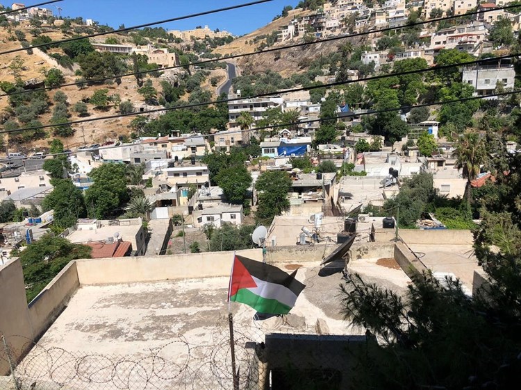 86 familles palestiniennes sont menacés d’être expulsés de leurs maisons dans le quartier "Batn Al-Hawa" à Silwan, à l'est d’Al-Qods.