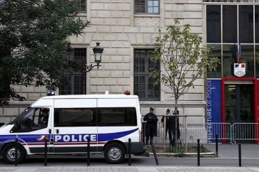 La France interdit du port du voile dans le sport.