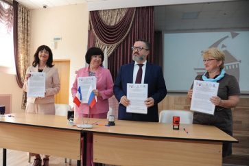 Fabrice Rousseau, le conseiller culturel de l’ambassadeur de France à Moscou a été prié de quitter la Russie par le ministère des Affaires étrangères russes.