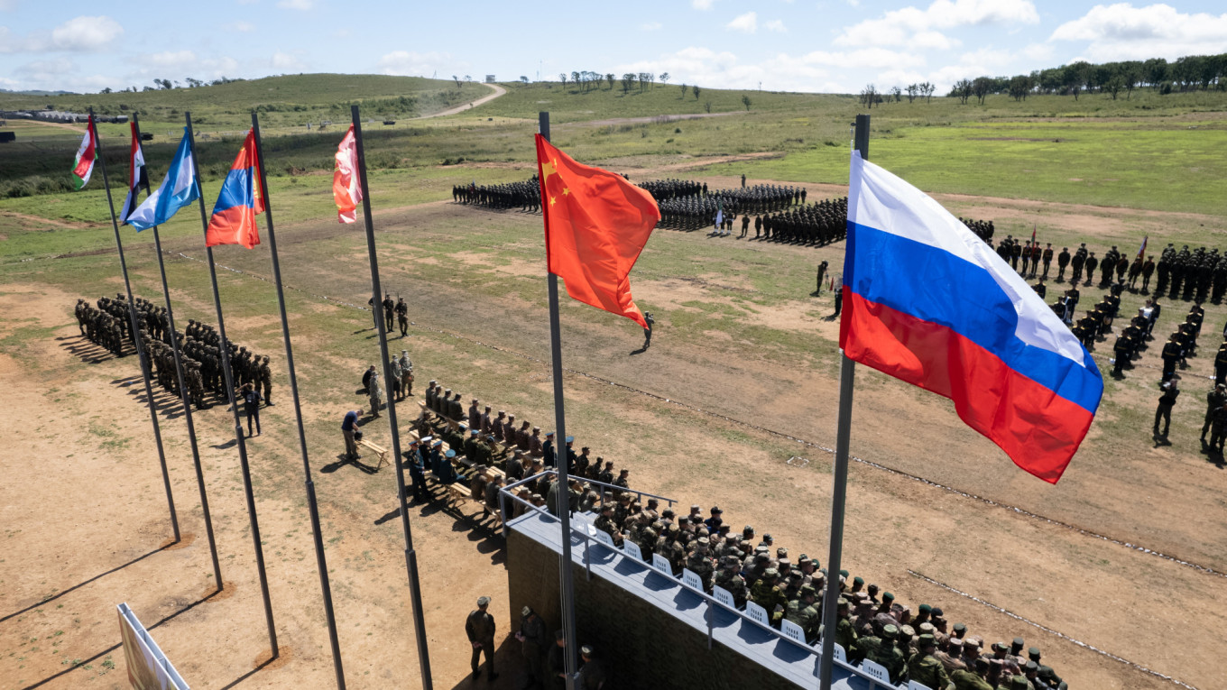 Les exercices militaires transnationaux Vostok-2022 débutent en Russie