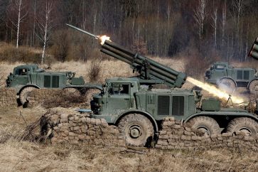 Lance-roquettes multiples ukrainiens de type Ouragan