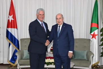 Le Président algérien Abdelmadjid Tebboune et son son homologue cubain Miguel Diaz-Canel à Alger, le 17 novembre 2022.