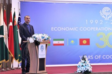 Le ministre iranien des Affaires étrangères Hossein Amir-Abdollahian prend la parole lors du sommet de l’OCE, à Téhéran, le 11 décembre 2022. ©MFA