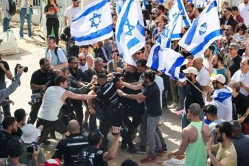 manif_tel_aviv-jpeg1