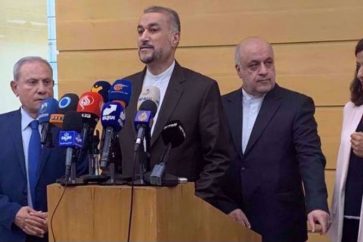 Hossein Amir Abdollahian à son arrivée à l'aéroport de Beyrouth, le 31 aout 2023.