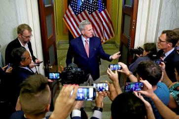 Le républicain Kevin McCarthy a été destitué de son poste de président de la Chambre américaine des représentants,