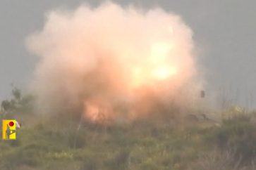 Un attroupement israélien visé par le Hezbollah à la frontière libano-palestinienne, le 27 mars 2024.