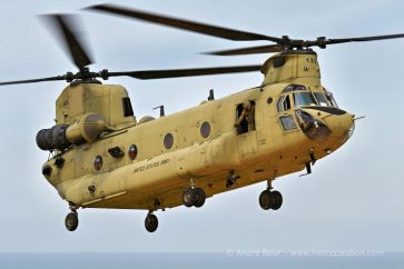 hélicoptères militaires de transport Chinook CH-47F