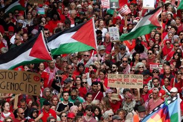 « Ce n'est pas possible de condamner le génocide actuel à Gaza et en même temps d'envoyer des armes. »