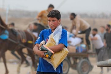 Le Hamas, décrit les centres de distribution d'aide comme des sites « trompeurs », témoins de « massacres quotidiens » au vu et au su de tout le monde.