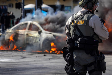 Des manifestations contre les arrestations massives d'immigrés illégaux en Californie ont poussé Donald Trump à envoyer 2000 membres de la Garde nationale à Los Angeles.