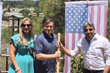 mike-chef-du-parlement-amer